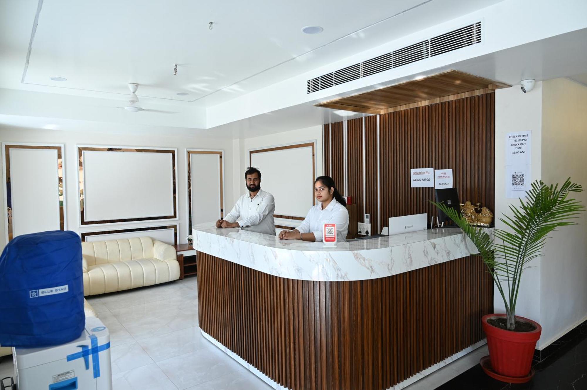 The Janki Hotel Ayodhya Exteriér fotografie